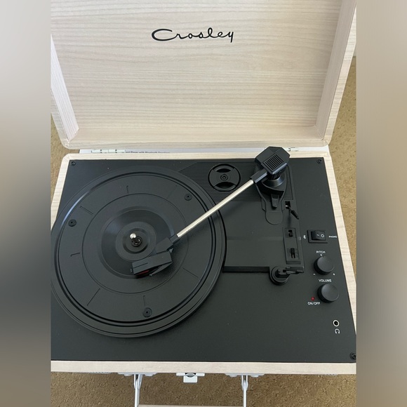 Crosley record player - Picture 3 of 3